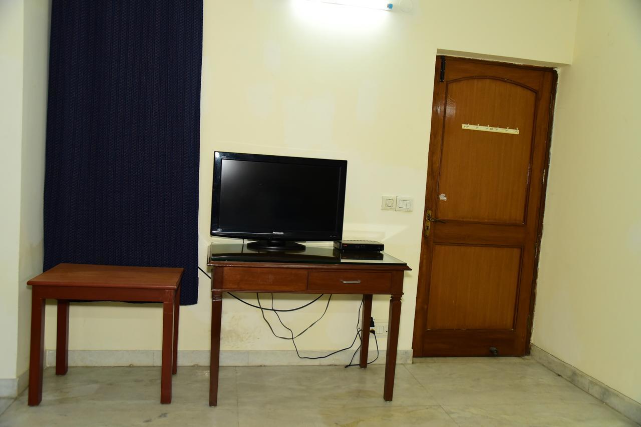 The Mayflower Hotel Gurgaon Dış mekan fotoğraf