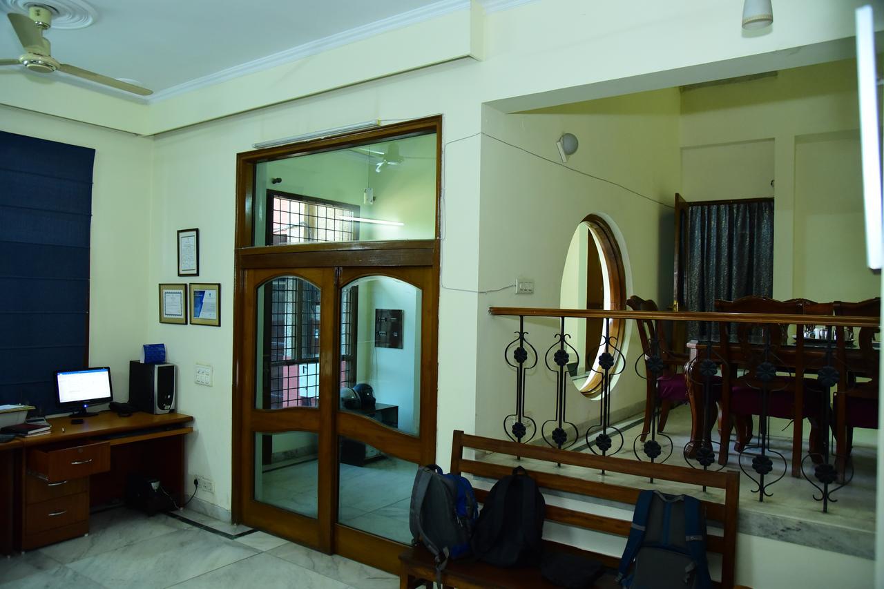 The Mayflower Hotel Gurgaon Dış mekan fotoğraf